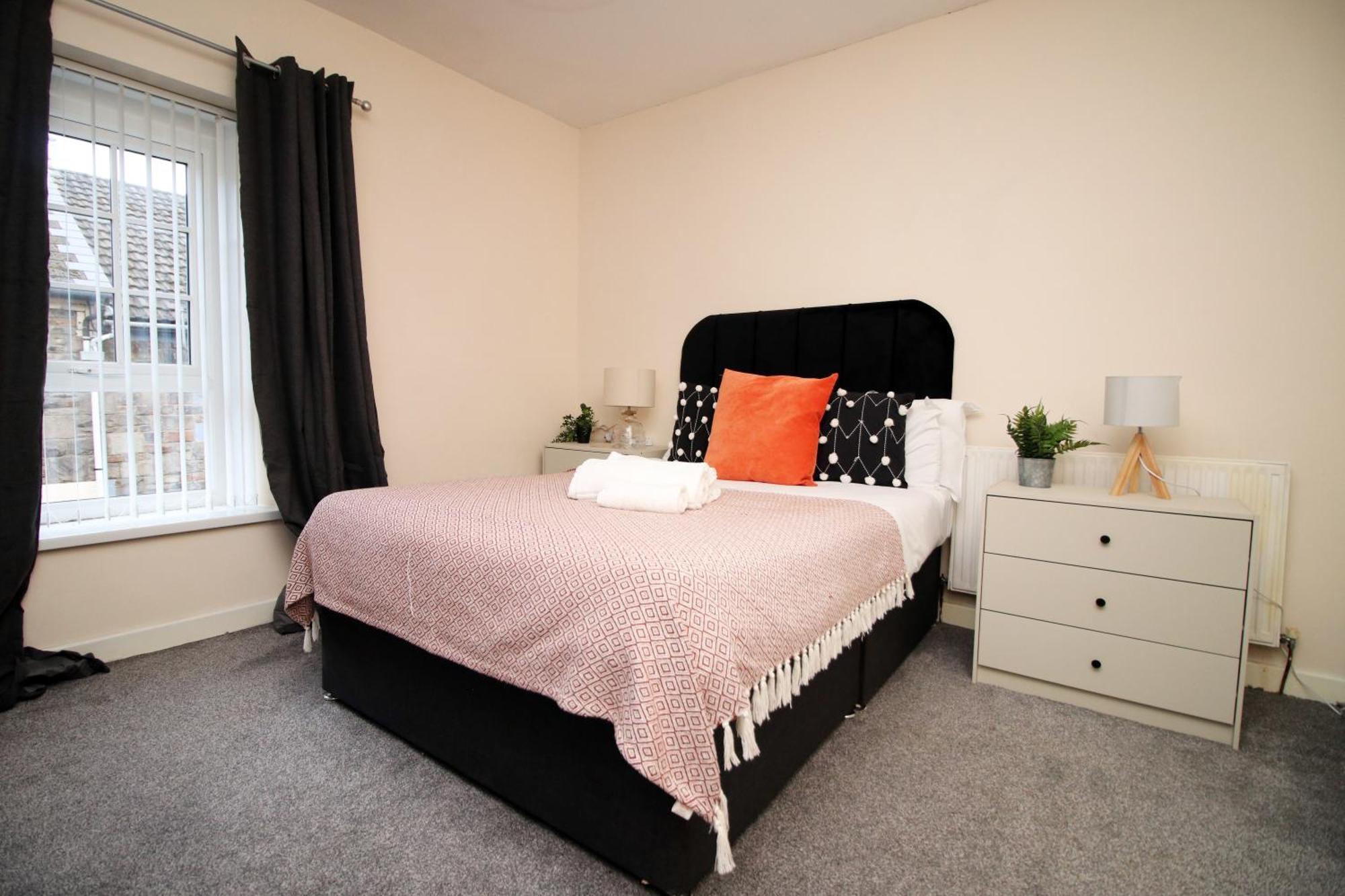 Cosy 3Br Home, Scenic Views, Ideal For Walks & Work Abertillery Exteriér fotografie
