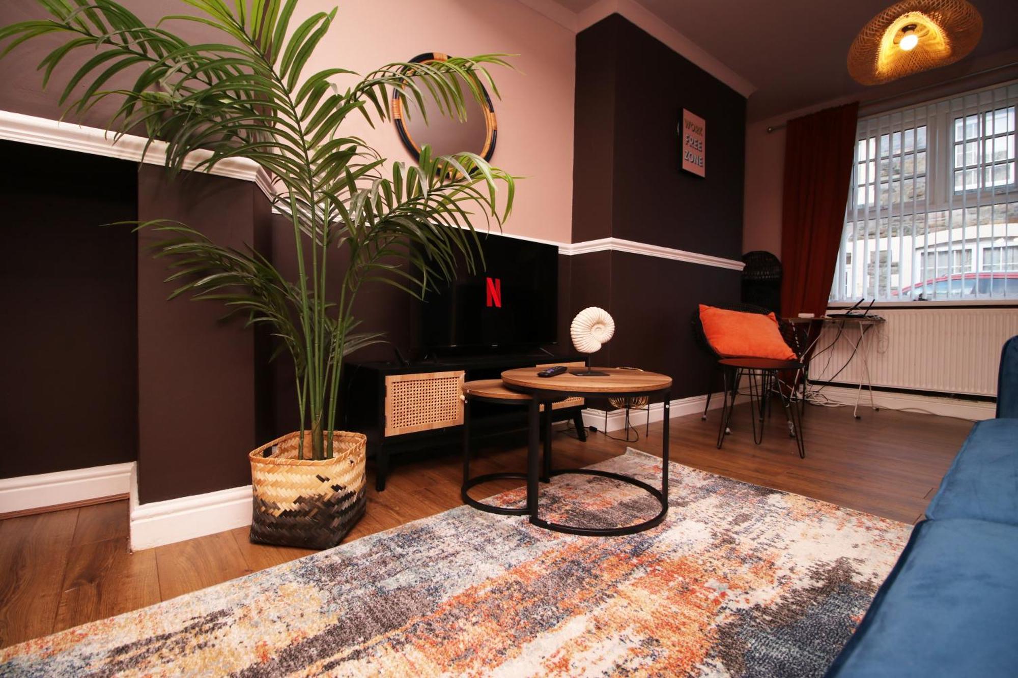 Cosy 3Br Home, Scenic Views, Ideal For Walks & Work Abertillery Exteriér fotografie